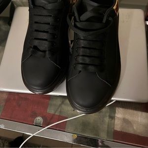 Alexzander McQueen size 42 only worn a couple times a little too tight